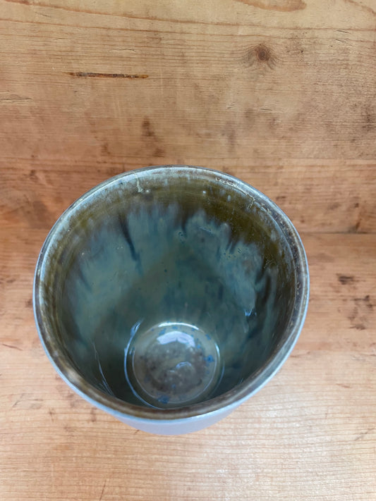 Stort blågrønt krus