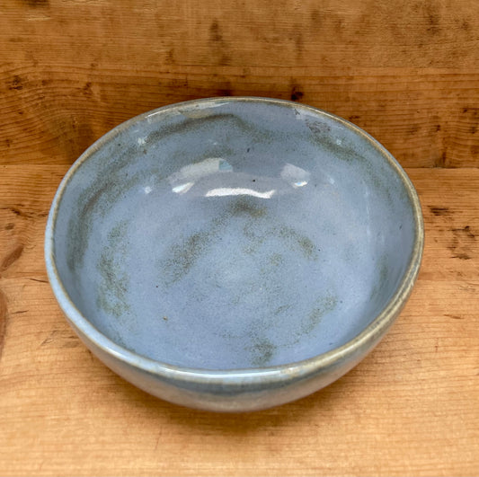 Lyseblå unika skål