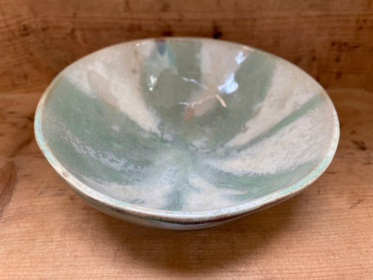 Mintfarvet unika skål