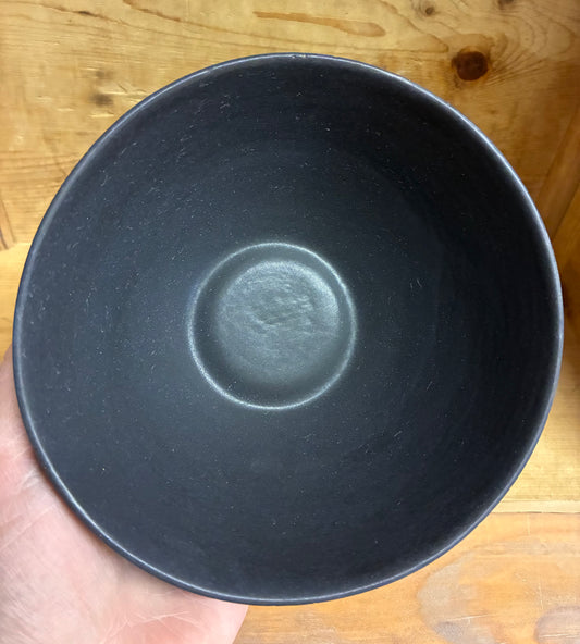 Håndmalet spiseskål -Sort mat