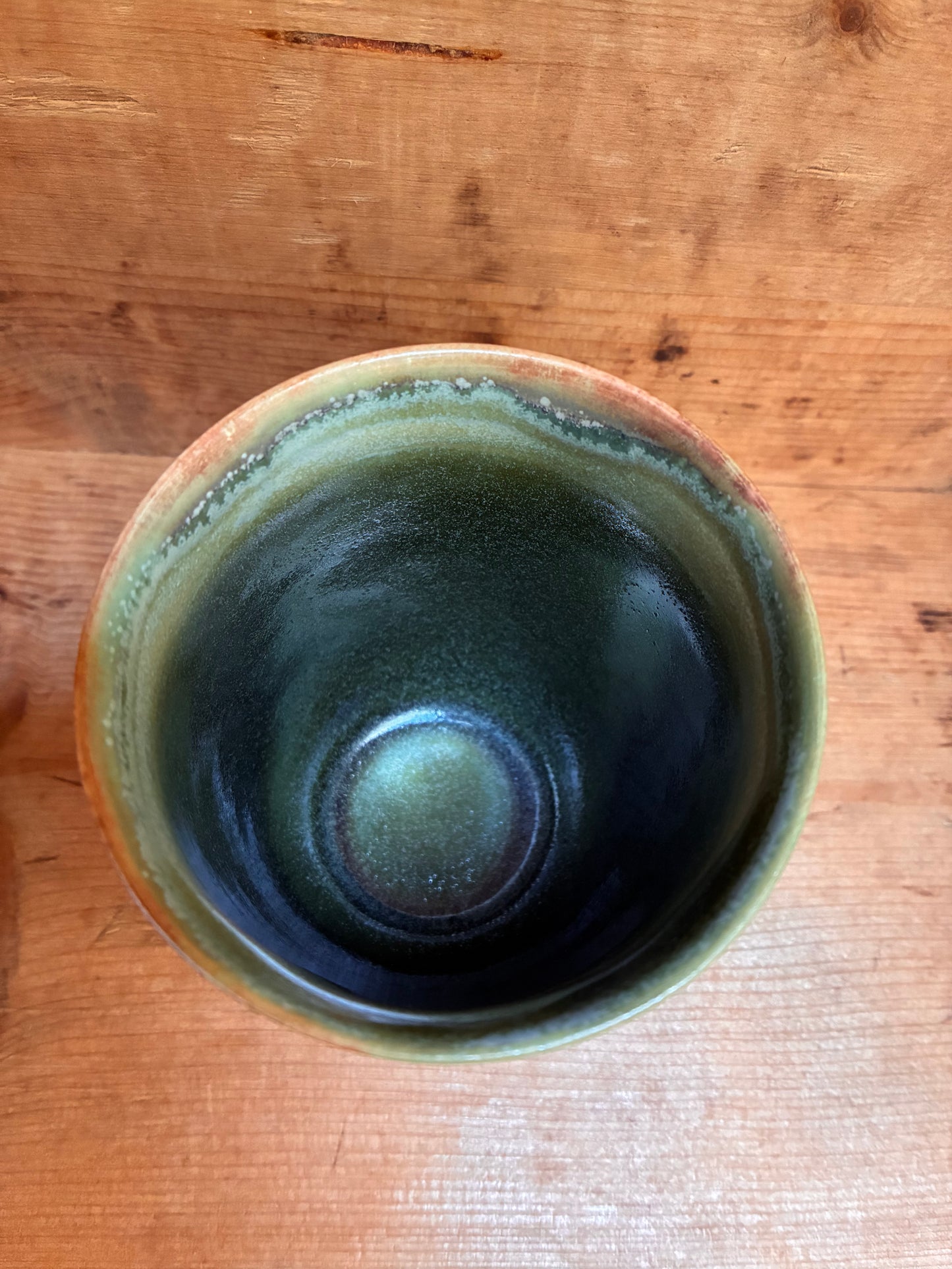 Unikt håndmalet stort landskabskrus