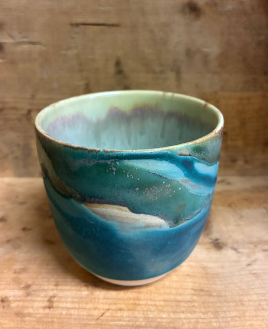 Håndmalet lille krus -Sommer landskab