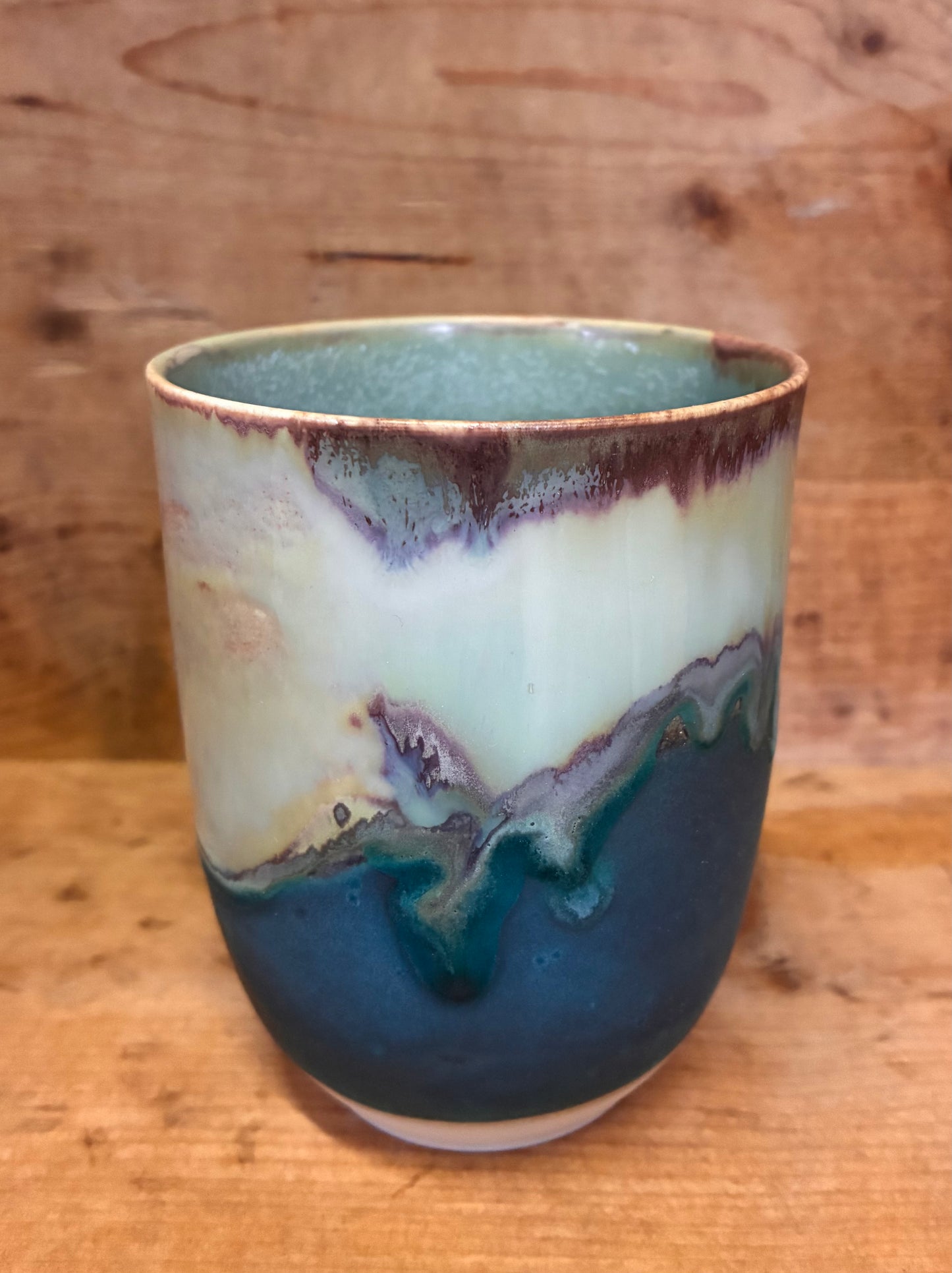 Håndmalet stort krus -Sommer landskab