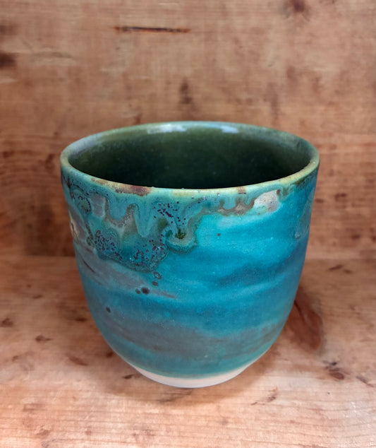 Unikt håndmalet lille landskabskrus