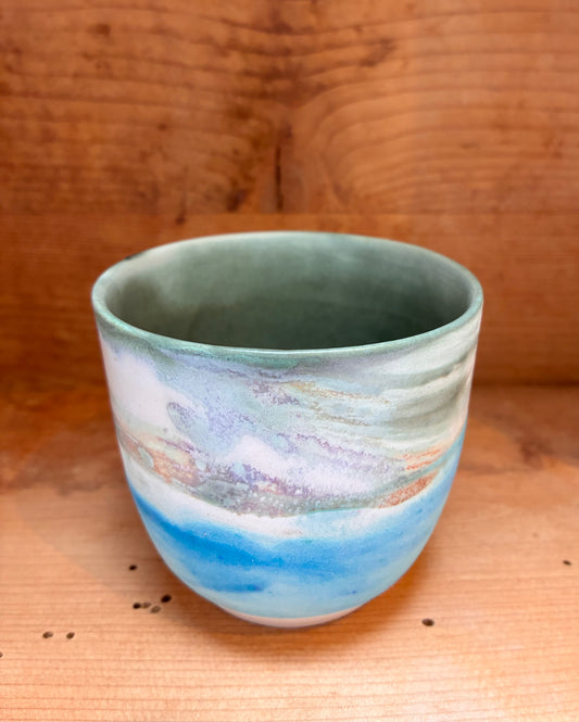 Håndmalet lille krus -sommerlandskab