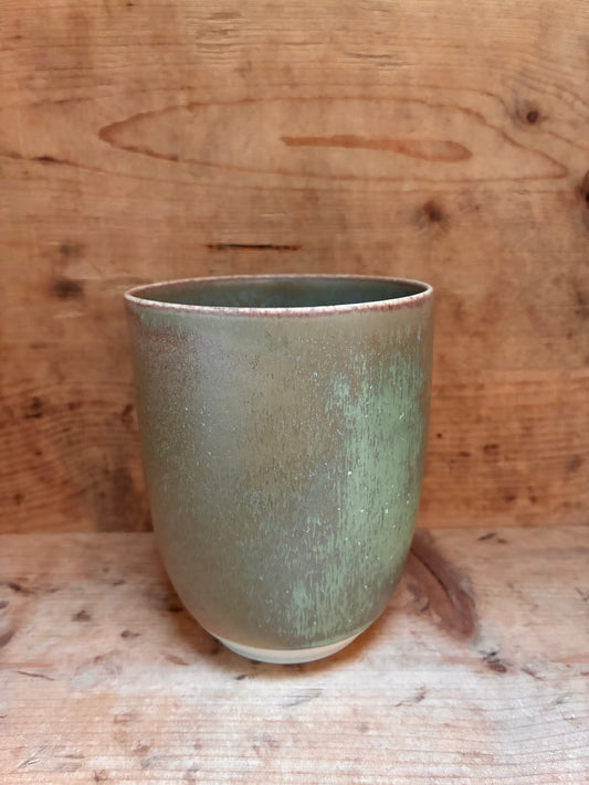 Unikt håndmalet kobbergrønt krus